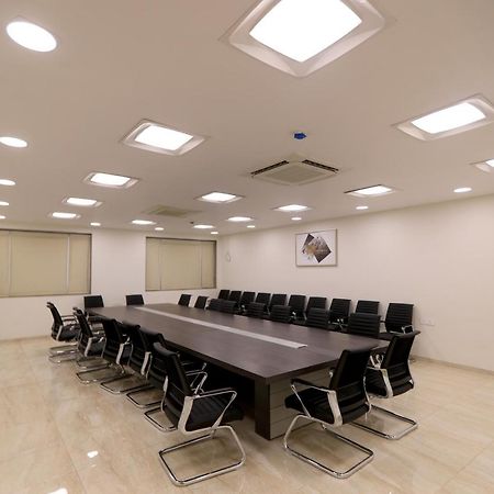 Apricot Hotel , أحمد أباد المظهر الخارجي الصورة