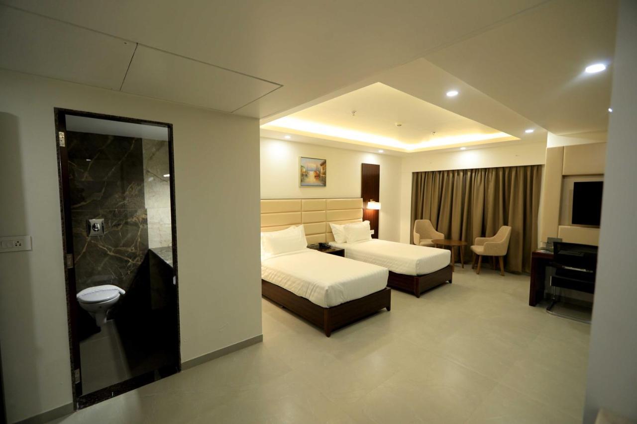 Apricot Hotel , أحمد أباد المظهر الخارجي الصورة