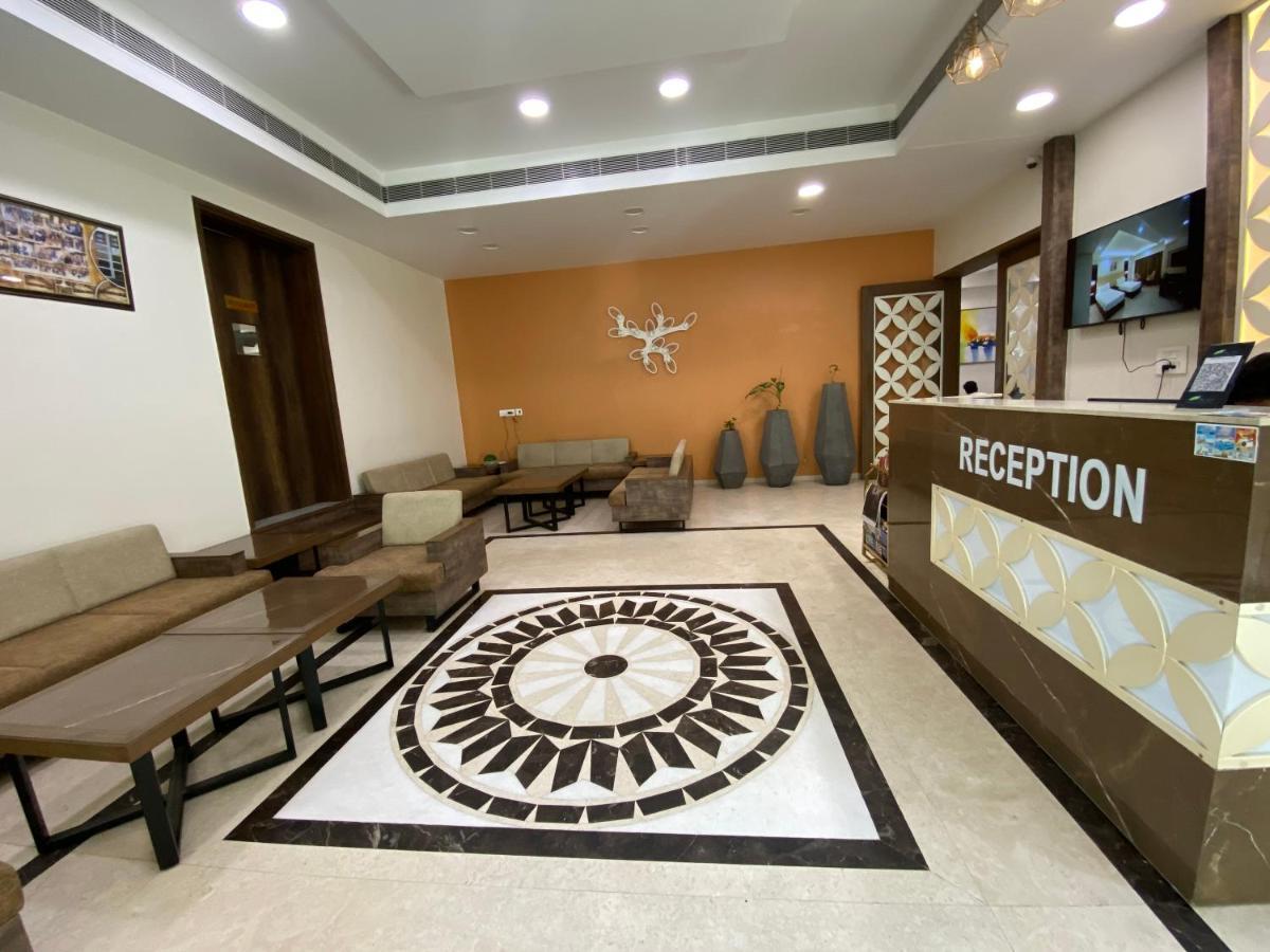 Apricot Hotel , أحمد أباد المظهر الخارجي الصورة