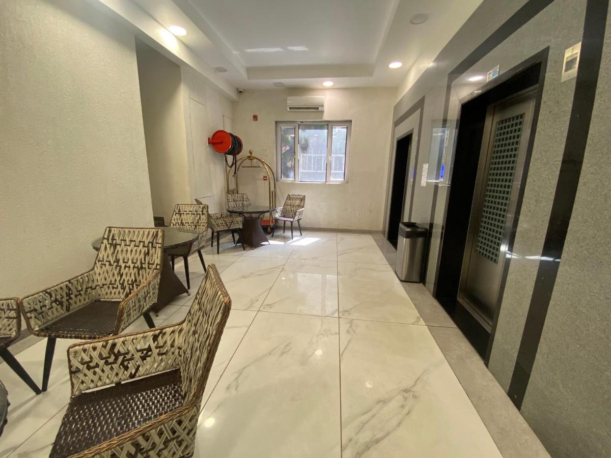 Apricot Hotel , أحمد أباد المظهر الخارجي الصورة