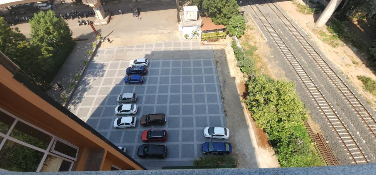 Apricot Hotel , أحمد أباد المظهر الخارجي الصورة