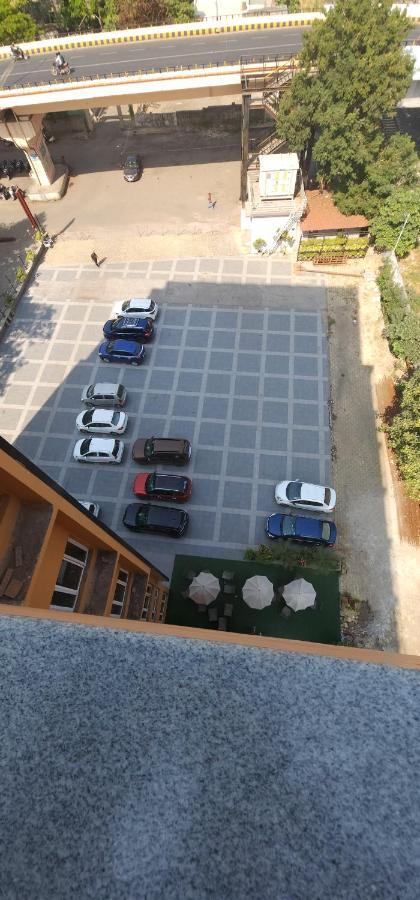 Apricot Hotel , أحمد أباد المظهر الخارجي الصورة