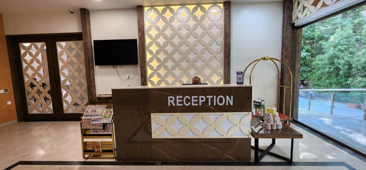 Apricot Hotel , أحمد أباد المظهر الخارجي الصورة