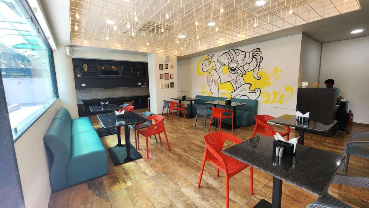 Apricot Hotel , أحمد أباد المظهر الخارجي الصورة