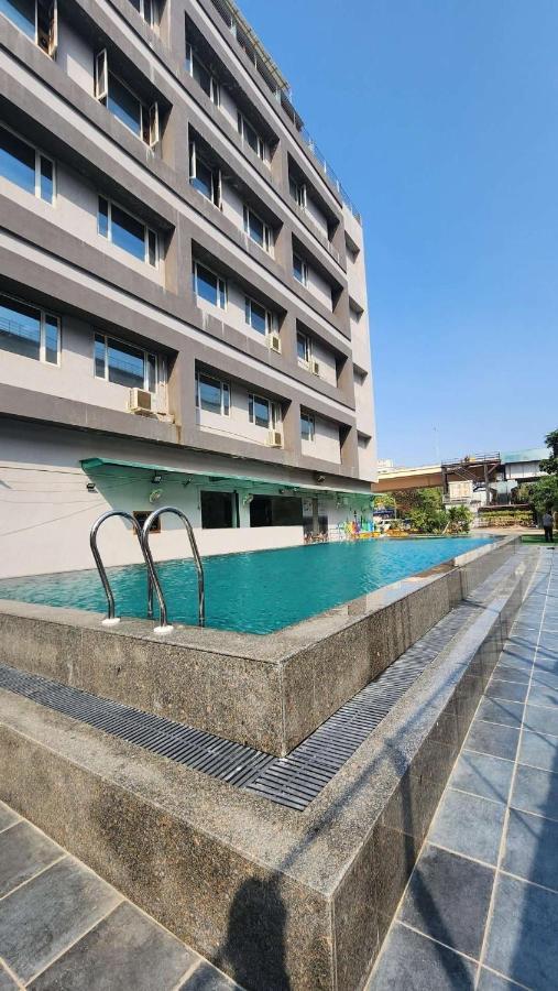 Apricot Hotel , أحمد أباد المظهر الخارجي الصورة