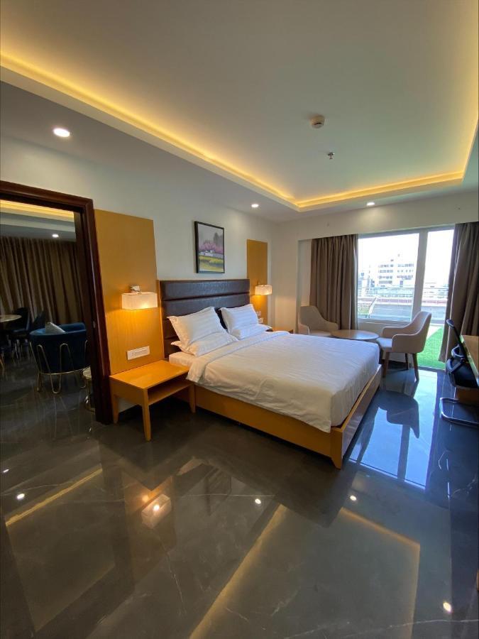 Apricot Hotel , أحمد أباد المظهر الخارجي الصورة