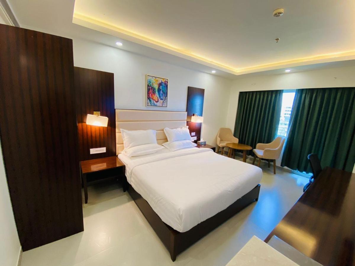 Apricot Hotel , أحمد أباد المظهر الخارجي الصورة